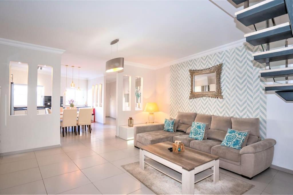 Luxuryvilla With Private Heated Pool And Spa 7P Quarteira Exteriér fotografie