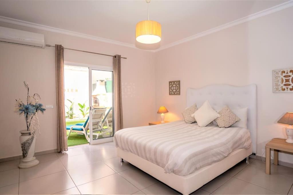 Luxuryvilla With Private Heated Pool And Spa 7P Quarteira Exteriér fotografie