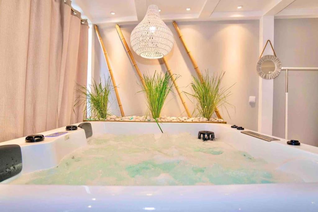 Luxuryvilla With Private Heated Pool And Spa 7P Quarteira Exteriér fotografie